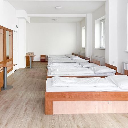 Beskydy House Hostel Roznov pod Radhostem Luaran gambar